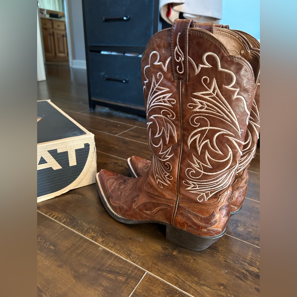 Ariat Heritage Western Cowgirl Boots 12”